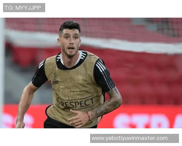 那不勒斯冬季追逐费耶诺德中场廷伯合同将于明夏到期